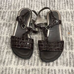 Ecco Sensata Sandal T-Strap Crocodile Leather Buckle Wedge Heel Brown Size 6.5